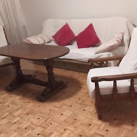 Uroczy Apartament Z Bezplatnych Parkingiem Varsovia Exterior foto