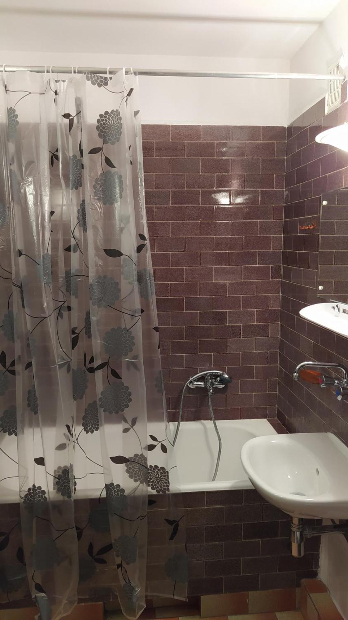 Uroczy Apartament Z Bezplatnych Parkingiem Varsovia Exterior foto